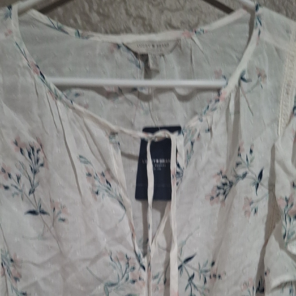 NEW Lucky Brand wome's Cream Flutter Sleeve Peplum Blouse Size L - Picture 5 of 10